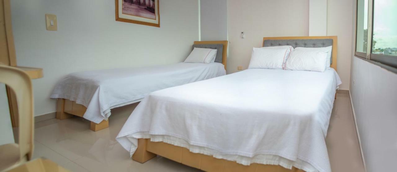 Onoma Hotel Lorica Luaran gambar