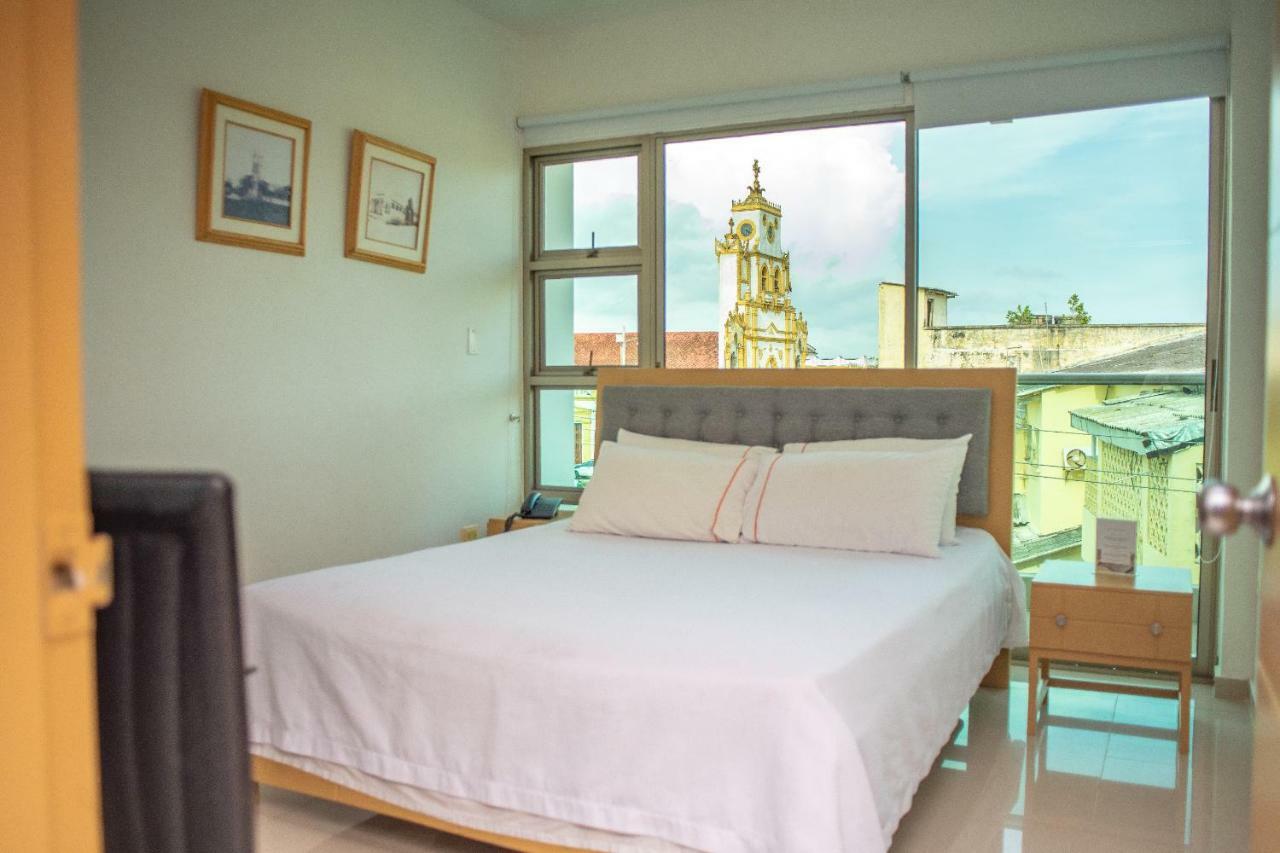 Onoma Hotel Lorica Luaran gambar